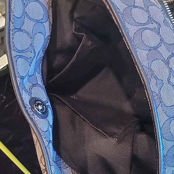 Coach large handbag silver hardware - Picture 13 of 14